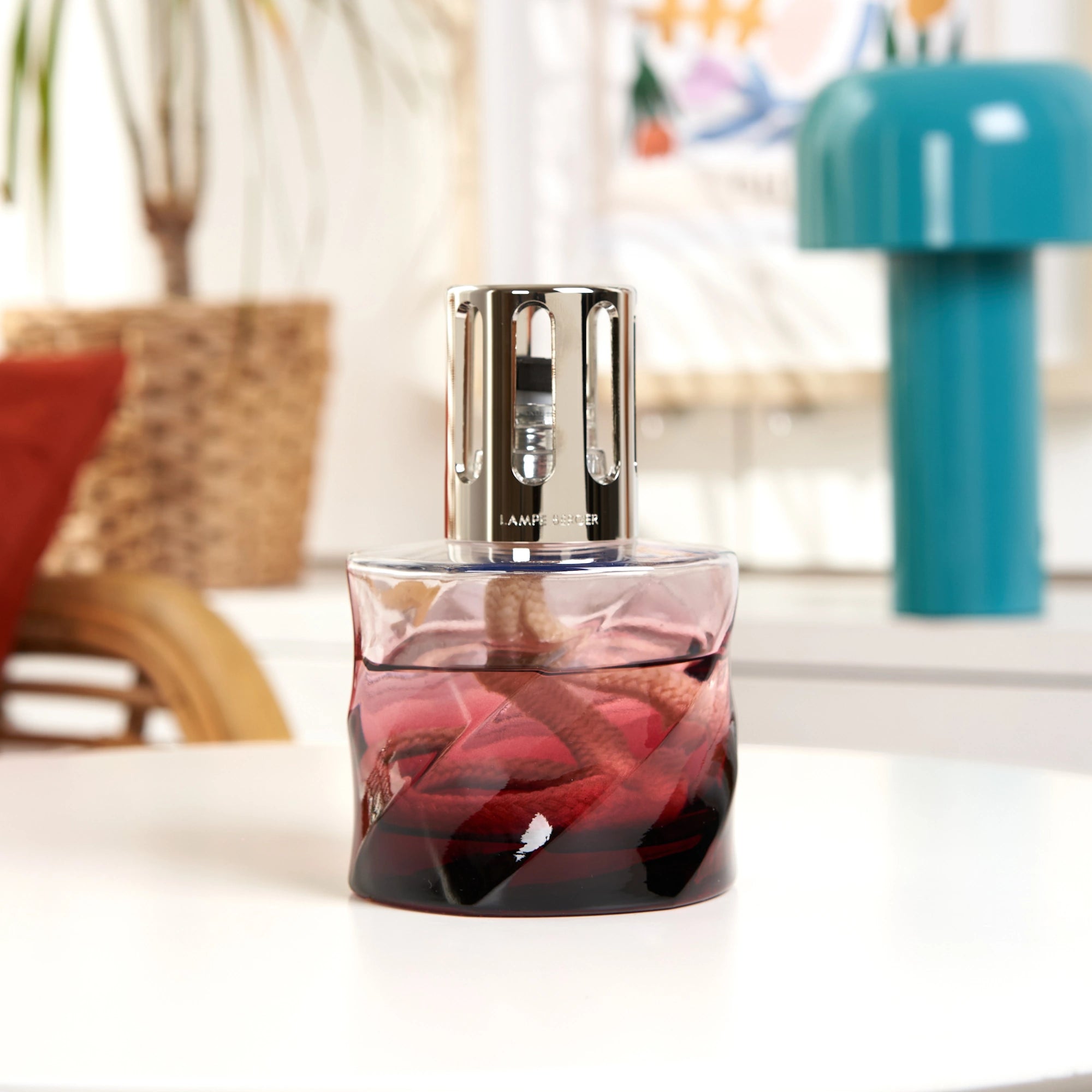 Spiral Red Goji Berries Lamp Berger Gift Set – Bubbles Showers and