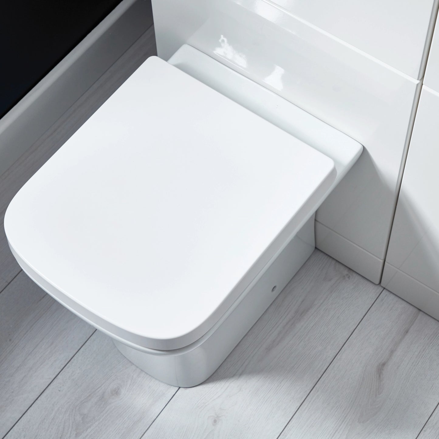 Lanza WC Unit