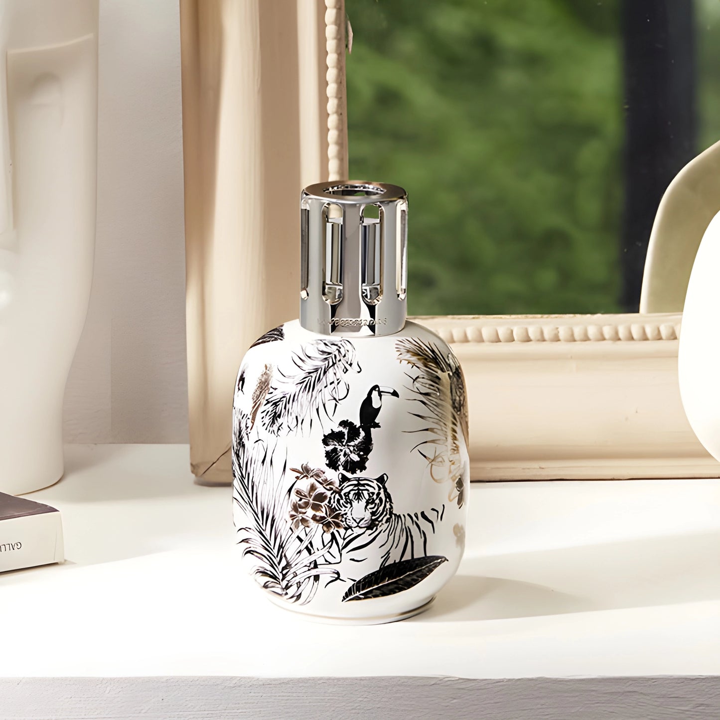 White Jungle Lamp Berger