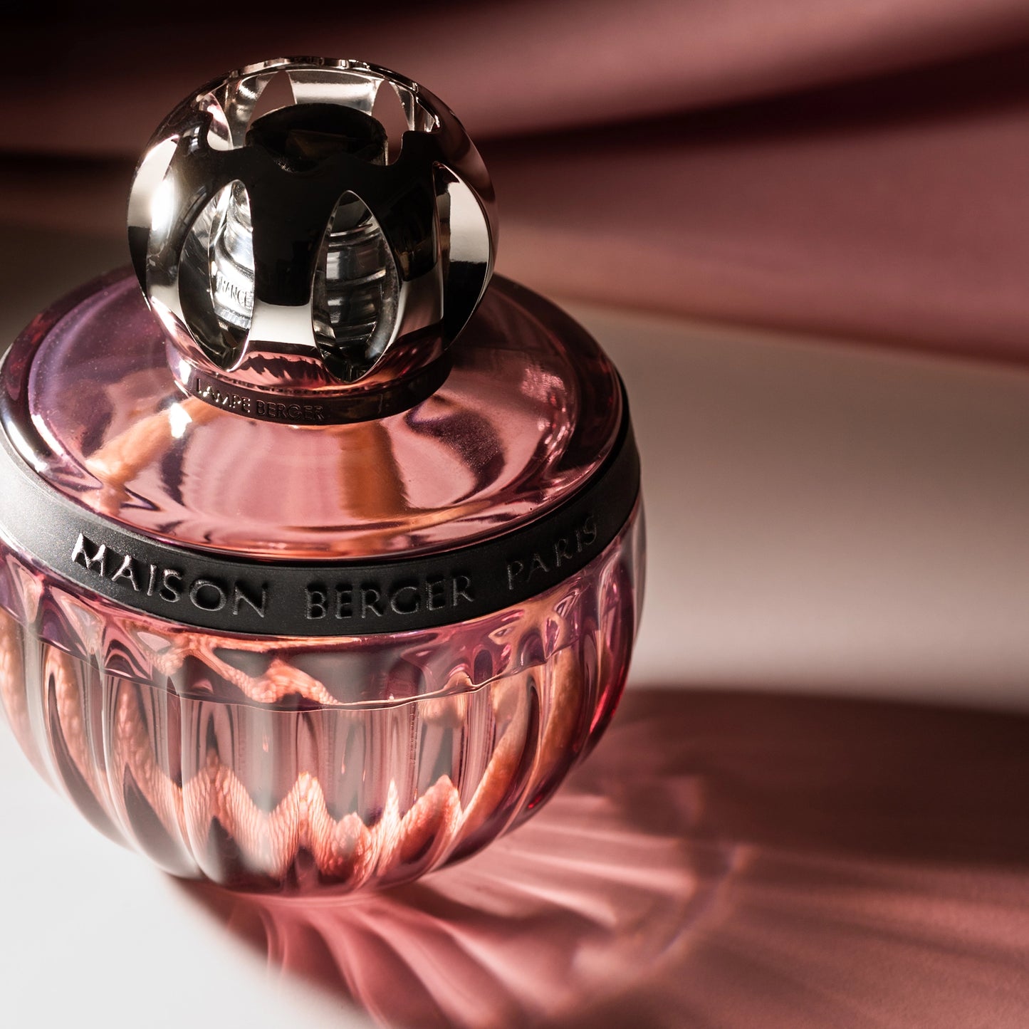 Plum Duality Black Angelica Lampe Berger Gift Set
