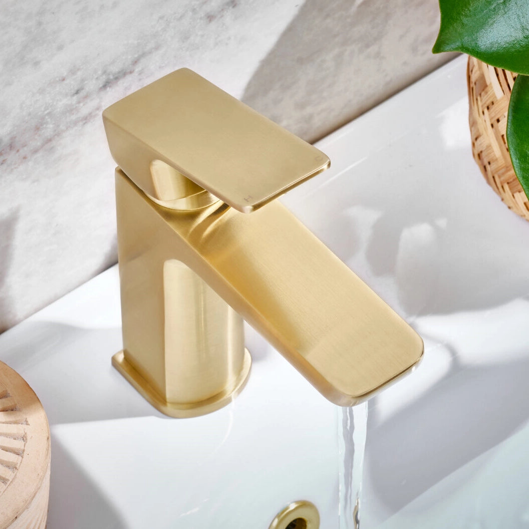 Muro Mono Basin Mixer Tap