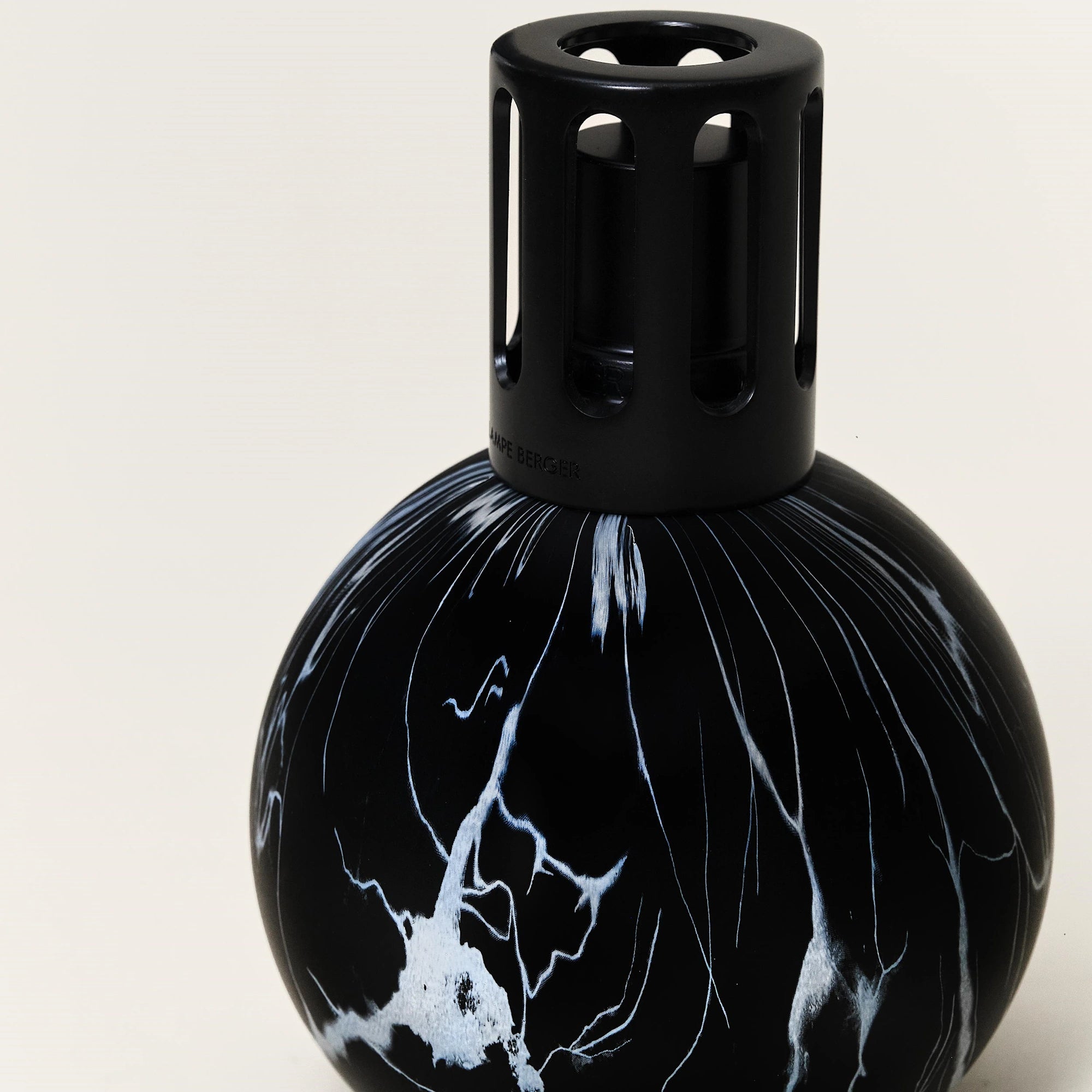 Black Marbled Lamp Berger