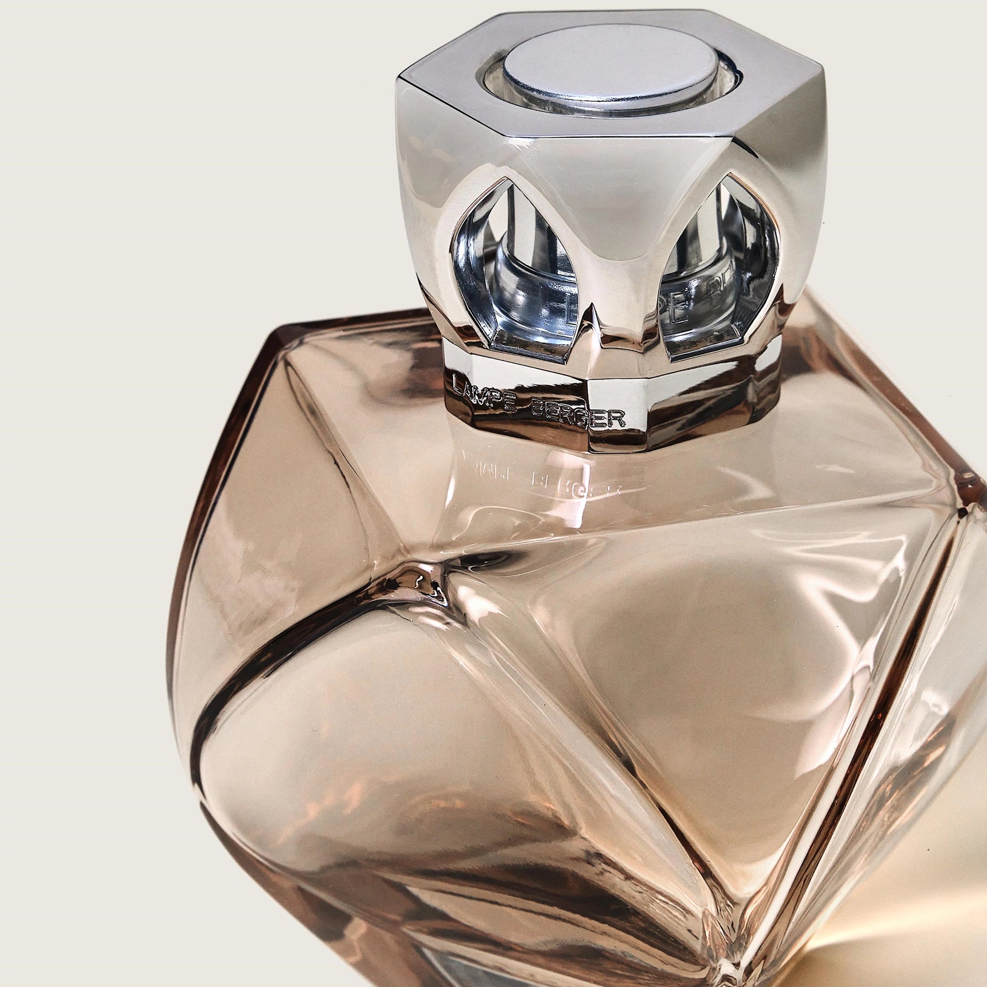 Nude Eternity Lady Flower Lamp Berger Gift Set