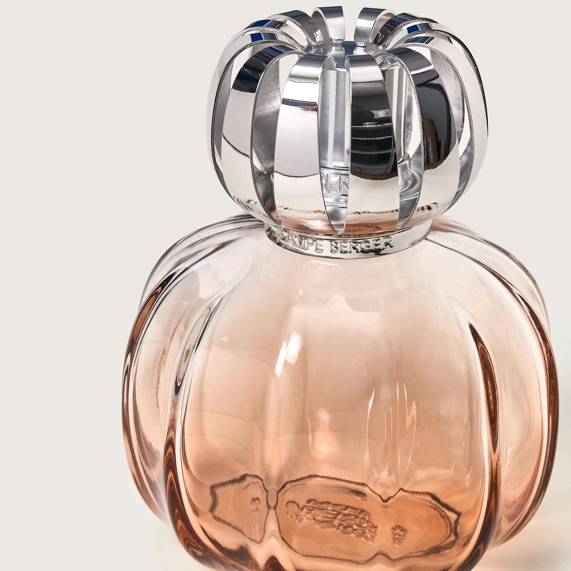 Amber Pink Corali Lamp Berger Gift Set