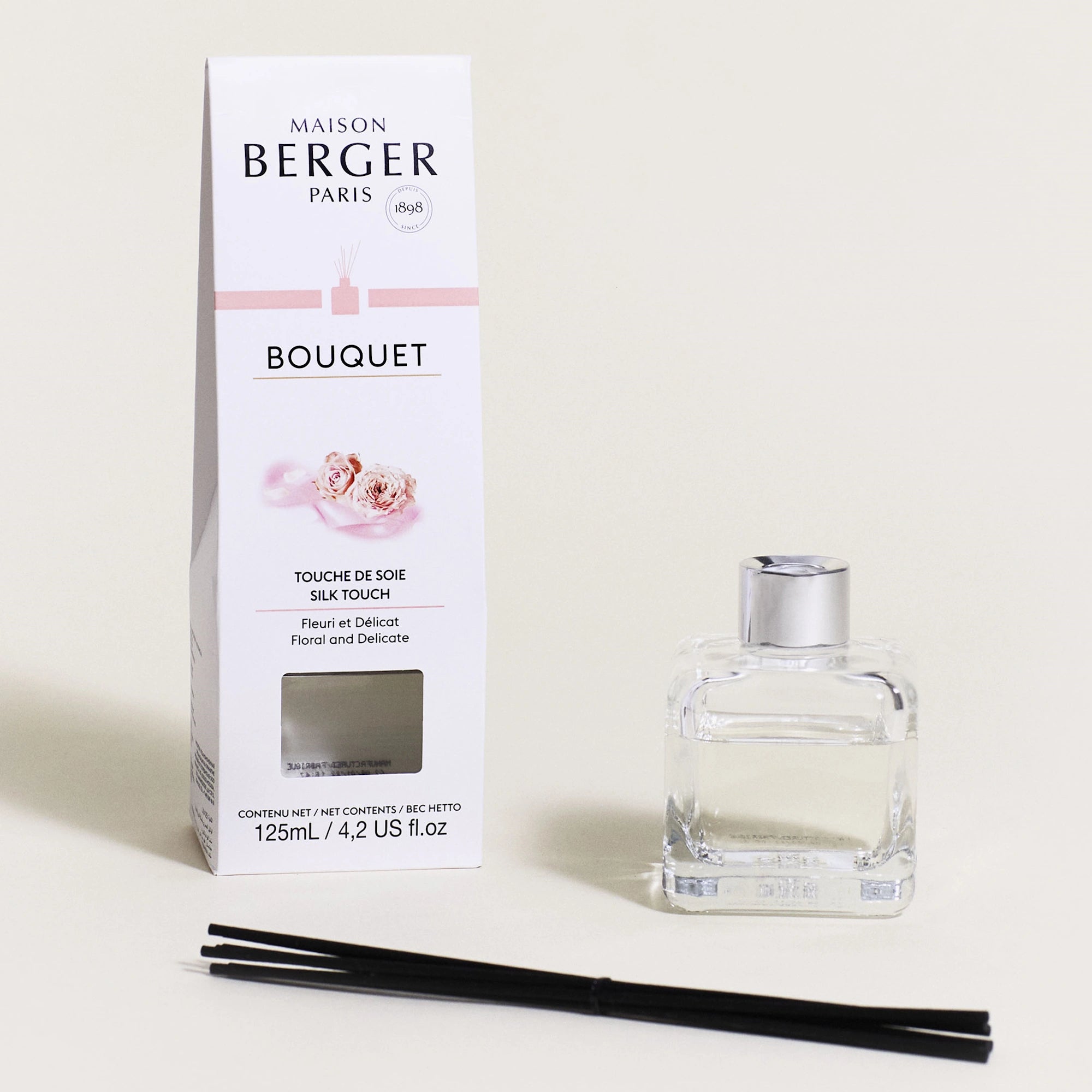 Silk Touch Cube Scented Bouquet