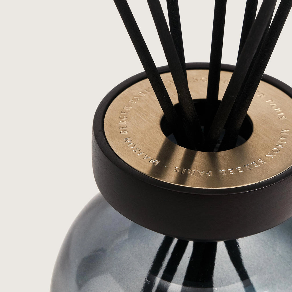 Cozy Musk Wood Scented Bouquet Diffuser Gift Set