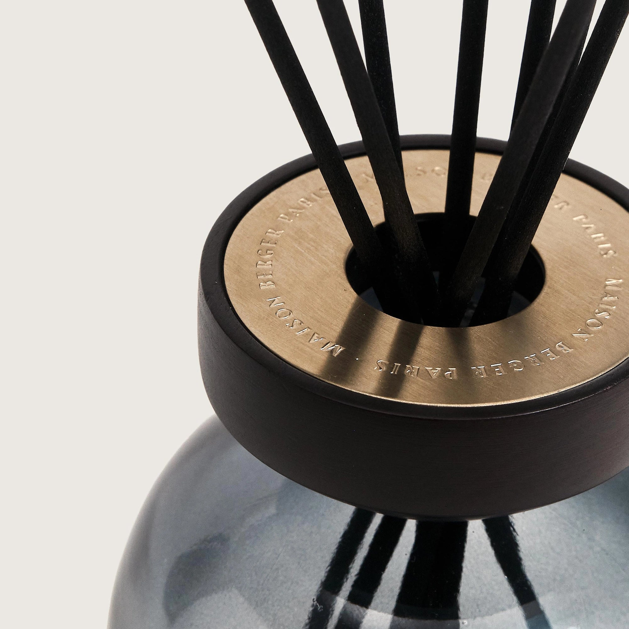 Cozy Musk Wood Scented Bouquet Diffuser Gift Set