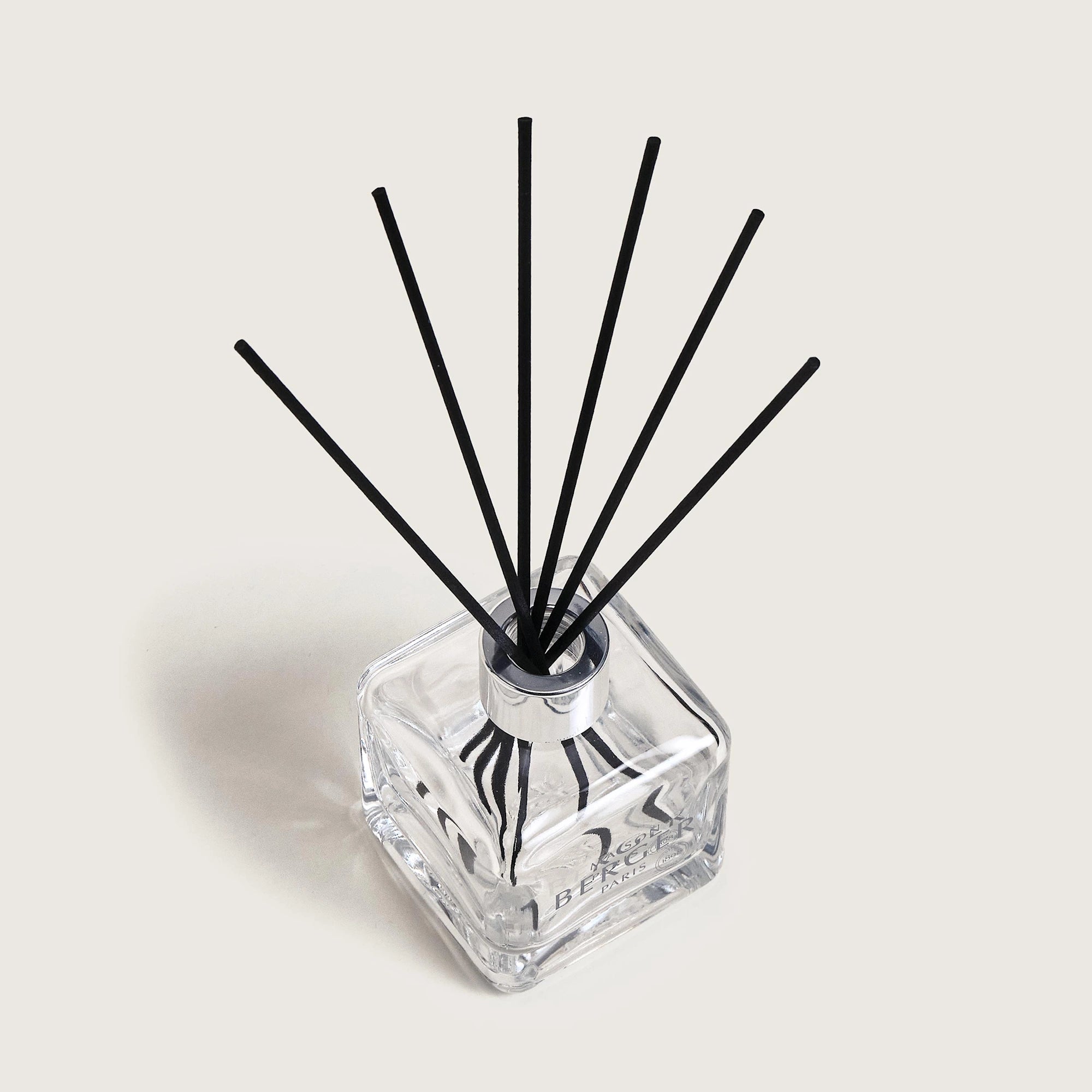 Pure White Tea Scented Bouquet Diffuser Gift Set