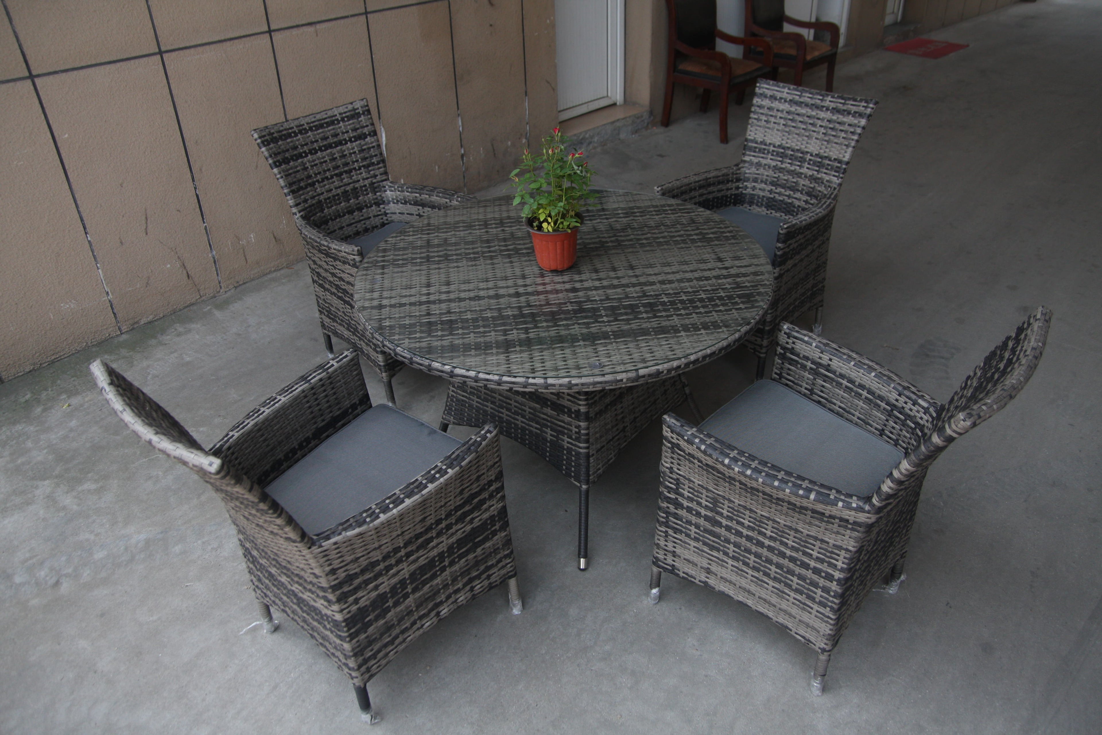 Round Tempered Glass Table With 4 Chairs Furniture Set