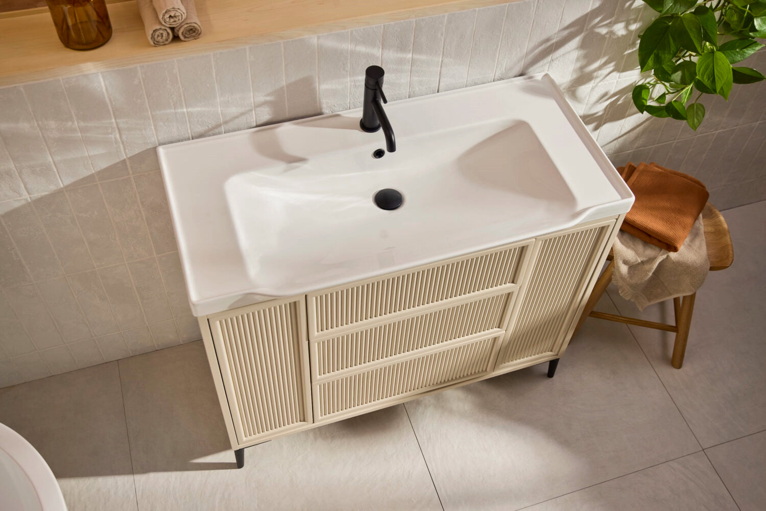 Bota Floor Standing Basin Sink Vanity Unit