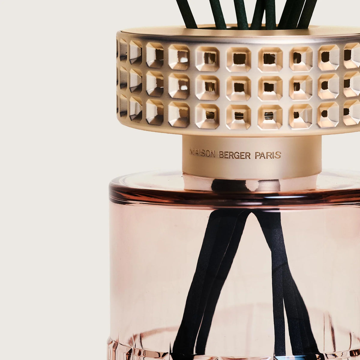 Hypnotic Oud Nude Celebration Scented Bouquet