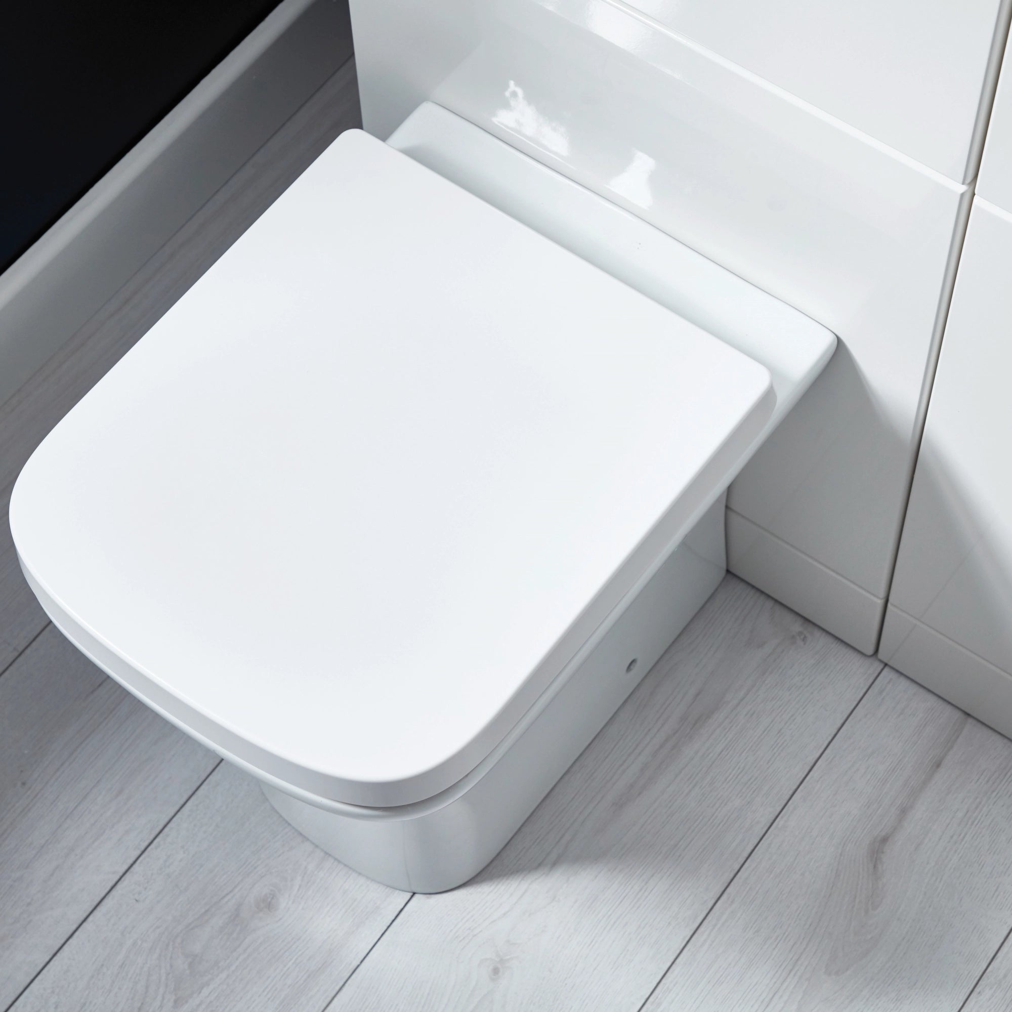 Lanza WC Unit